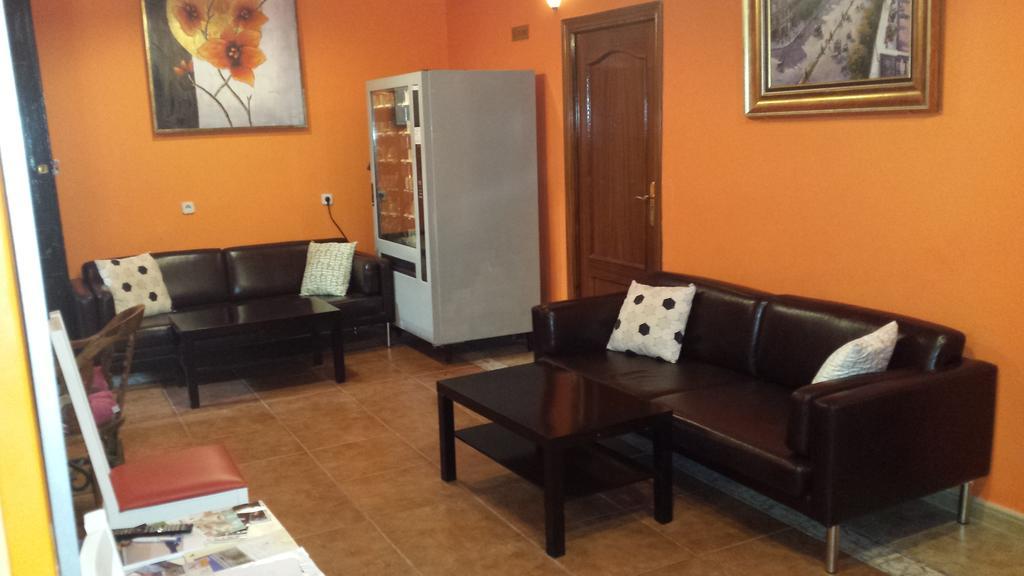 Hostal Rico Madrid Extérieur photo