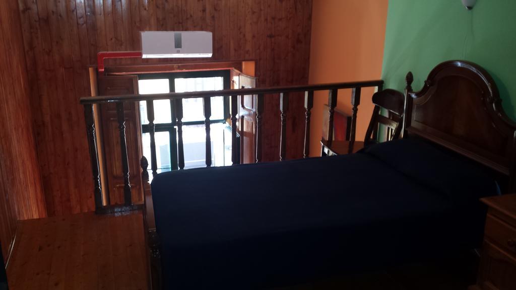 Hostal Rico Madrid Extérieur photo