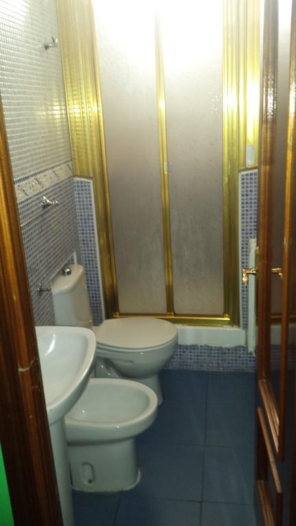 Hostal Rico Madrid Extérieur photo